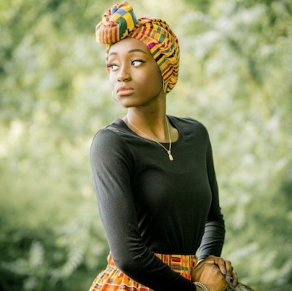 Meet your Posher, Yaah